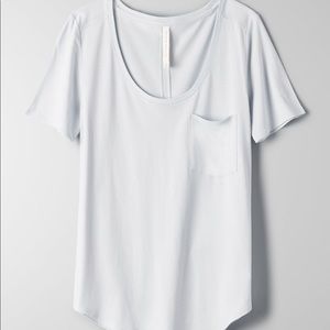 Babaton Cream Sami Pocket T-Shirt